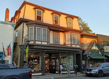 maine/acadia-national-park/restaurant/leary-s-landing-irish-pub