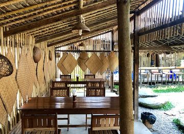 myanmar-burma/hpa-an/restaurant/veranda-youth-community-cafe