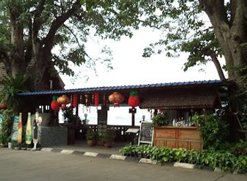 laos/thakhek/restaurant/bouton-d-or-restaurant