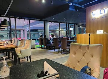 Salt Bistro & Cafe