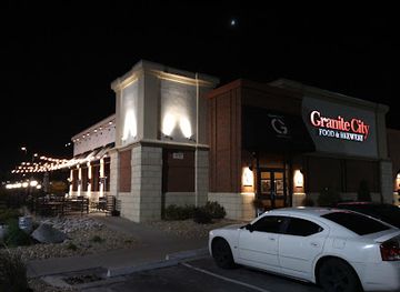 kansas/monument-rocks/restaurant/granite-city-food-brewery