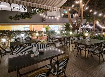 thailand/pattaya/restaurant/surf-turf-beach-club-restaurant