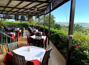 el-salvador/san-salvador/colonia-escalon/restaurant/la-pampa-restaurant