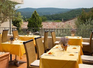 france/ardèche-gorges/restaurant/hotel-berneron-3-etoiles