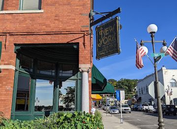 michigan/harbor-springs/restaurant/the-new-york-restaurant