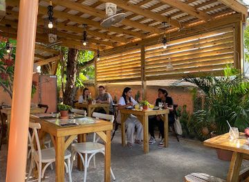 curacao/st-joris-bay/restaurant/maira-s-kitchen
