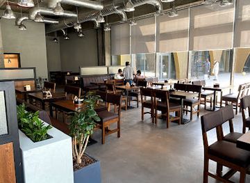 saudi-arabia/mecca/restaurant/century-burger