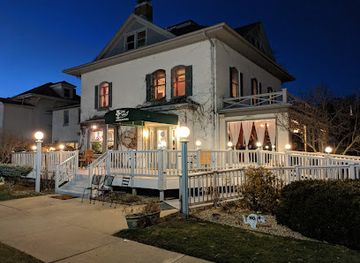 wisconsin/lake-geneva/restaurant/sabai-sabai-thai-sushi-restaurant