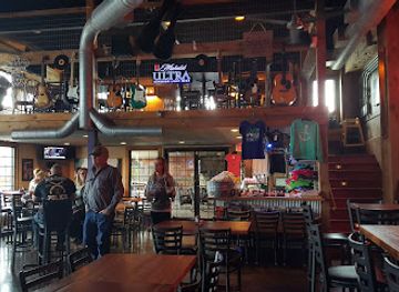 Shorty Pants Lakeside Cajun Restaurant & Marina