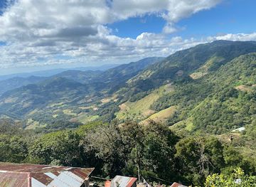 nicaragua/jinotega-mountains/restaurant/el-disparate-de-potter