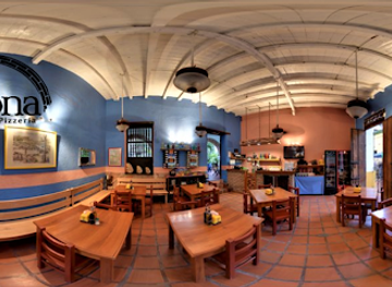colombia/santa-marta/historic-center/restaurant/la-casona-restaurante-pizzeria