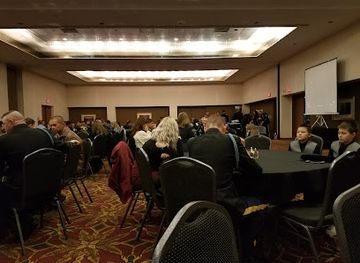 kentucky/frankfort/restaurant/terrace