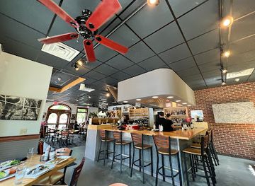 michigan/traverse-city/restaurant/the-towne-plaza