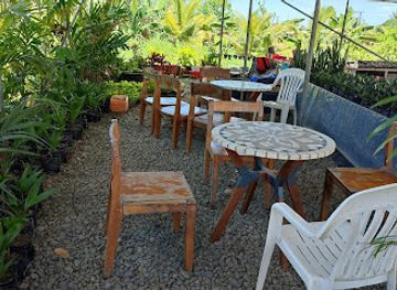 fiji/beqa-island/restaurant/sunny-pizza-navua