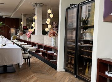 kazakhstan/kazakh-uplands/restaurant/lou-lou