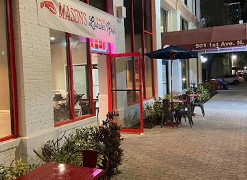 florida/st-petersburg/restaurant/mason-s-famous-lobster-rolls