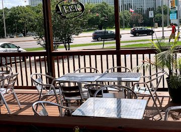 mississippi/hattiesburg/restaurant/petra-cafe-greek-mediterranean