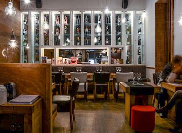 spain/barcelona/el-born/restaurant/eldiset