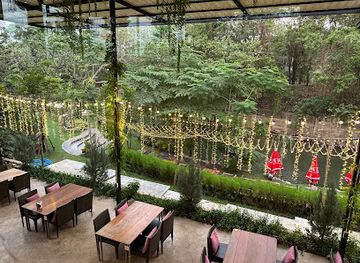 thailand/khao-yai-national-park/restaurant/river-curve-khao-yai-restaurant-cafe