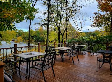 indiana/the-lakes-region/restaurant/bon-vie