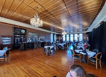 arkansas/eureka-springs/restaurant/crystal-dining-room