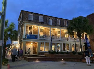 south-carolina/charleston/downtown-charleston/restaurant/well-hung-vineyard-restaurant