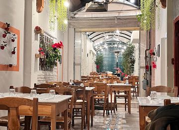 greece/attica/restaurant/karamanlidika