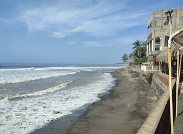 el-salvador/puerto-la-libertad/restaurant/restaurante-puerto-nuevo