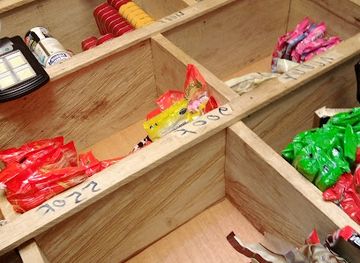 cameroon/bafia/restaurant/guichet-de-la-boulangerie-du-plateau