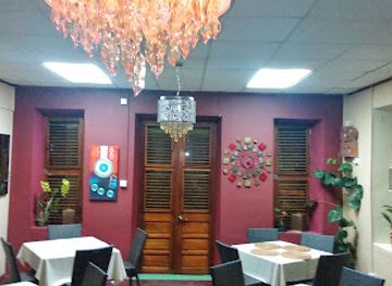 dominica/saint-luke/restaurant/old-stone-grill-and-bar