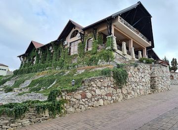 moldova/orheiul-vechi/restaurant/acropolis