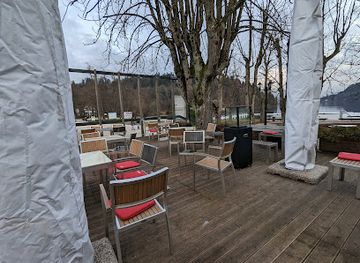 slovenia/lake-bled/restaurant/lasko-pivo-cafe-bar