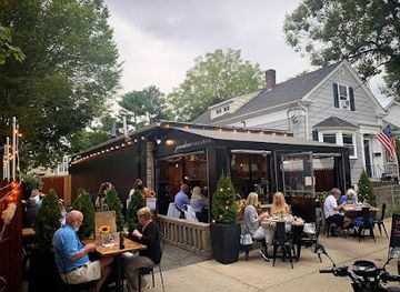 rhode-island/bristol-county/restaurant/pomodoro-italian-kitchen