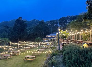 vietnam/dalat/langbiang-mountain/restaurant/nha-hang-tui-mo-to-garden-restaurant
