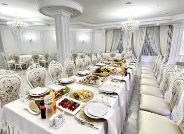 ukraine/chernivtsi/old-town/restaurant/livuar