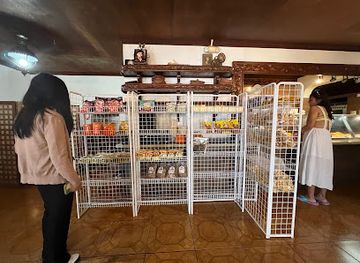 guam/dededo/restaurant/cabalen-fast-food-restaurant