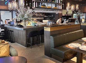 switzerland/zurich/restaurant/astra-kitchen-bar
