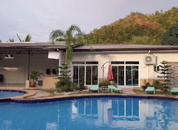 philippines/anawangin-cove/restaurant/tanaw-de-hardin-resort-and-restaurant