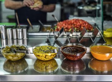 israel/ramat-gan/restaurant/hasabich-shel-dodi