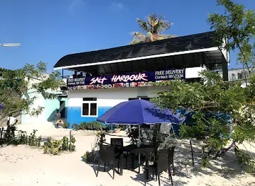 SaLt HaRbOur ️