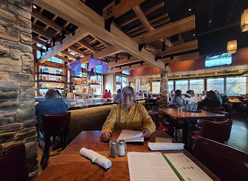 colorado/colorado-springs/restaurant/lazy-dog-restaurant-bar