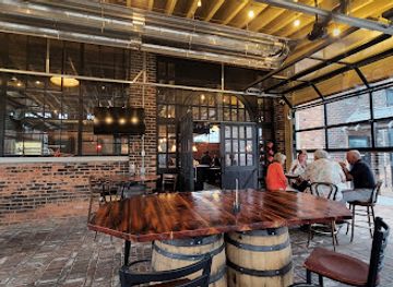 michigan/detroit/midtown-detroit/restaurant/cork-gabel