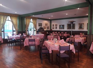 bolivia/la-paz-valley/restaurant/restaurant-vienna