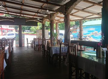 guatemala/rio-dulce/restaurant/restaurante-delicias-del-rio