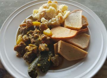 dominica/castle-bruce/restaurant/catalinas