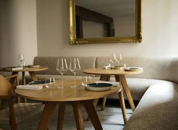 france/paris/restaurant/auberge-nicolas-flamel