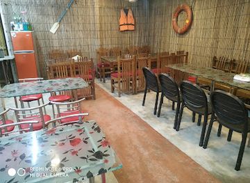 bangladesh/cox-s-bazar/kolatoli-beach/restaurant/q-bistro
