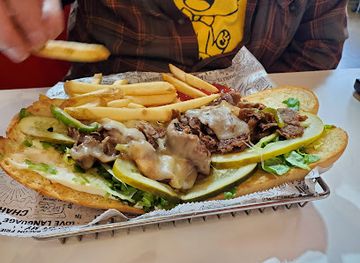ohio/chillicothe/restaurant/charleys-cheesesteaks