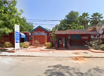 senegal/thies/restaurant/chicken-house