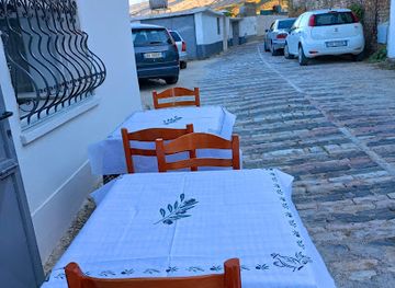 albania/gjirokaster-region/restaurant/taverna-tradicionale-sokolli